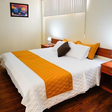 Hotel Mariscal Inn & Suite Куенка Екстер'єр фото