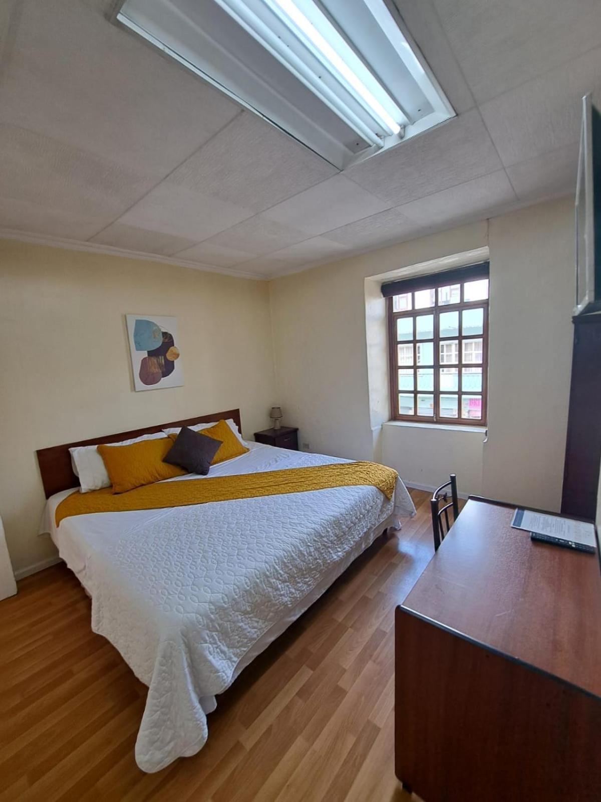 Hotel Mariscal Inn & Suite Куенка Екстер'єр фото